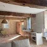 In A Renaissance Castle شقة *