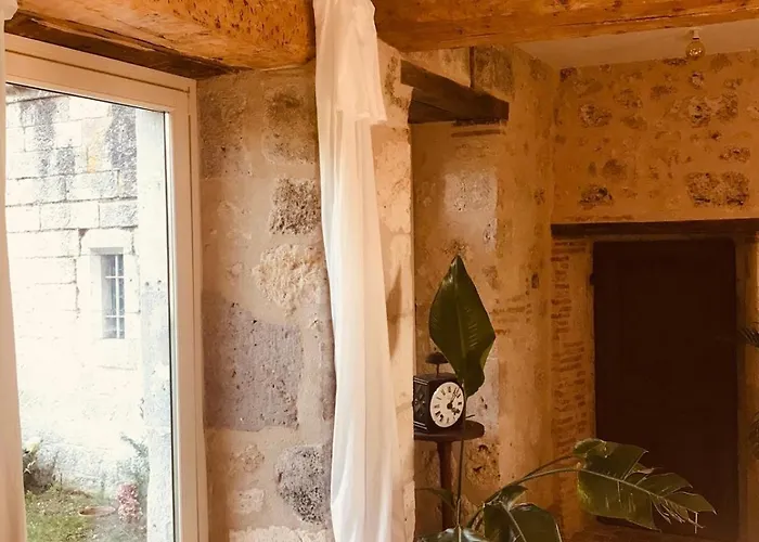 In A Renaissance Castle شقة Layrac